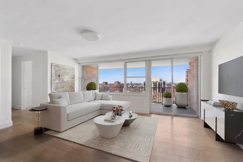 $1,795,000 | 175 West 95th Street, Unit 25E | Upper West Side