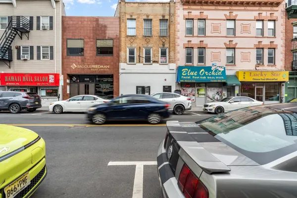 $10,000 | 646 Newark Avenue, Unit COMMERCIAL, Jersey City, NJ 07306