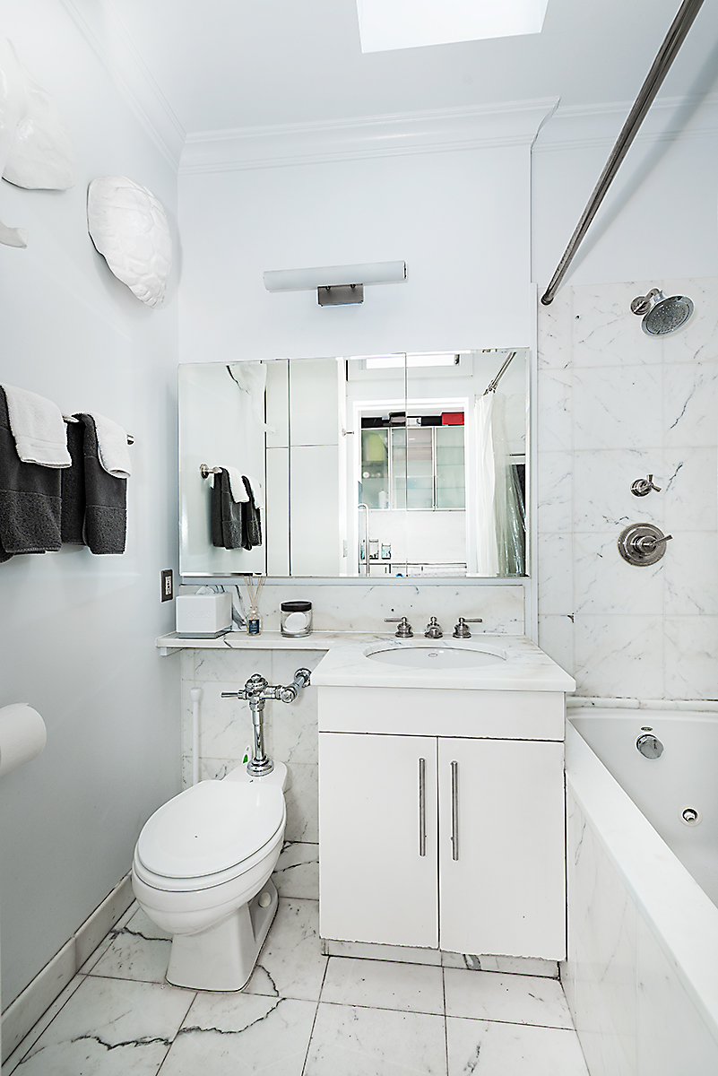 82 Irving Place, Unit 6B Manhattan, NY 10003 - Photo 3 of 6