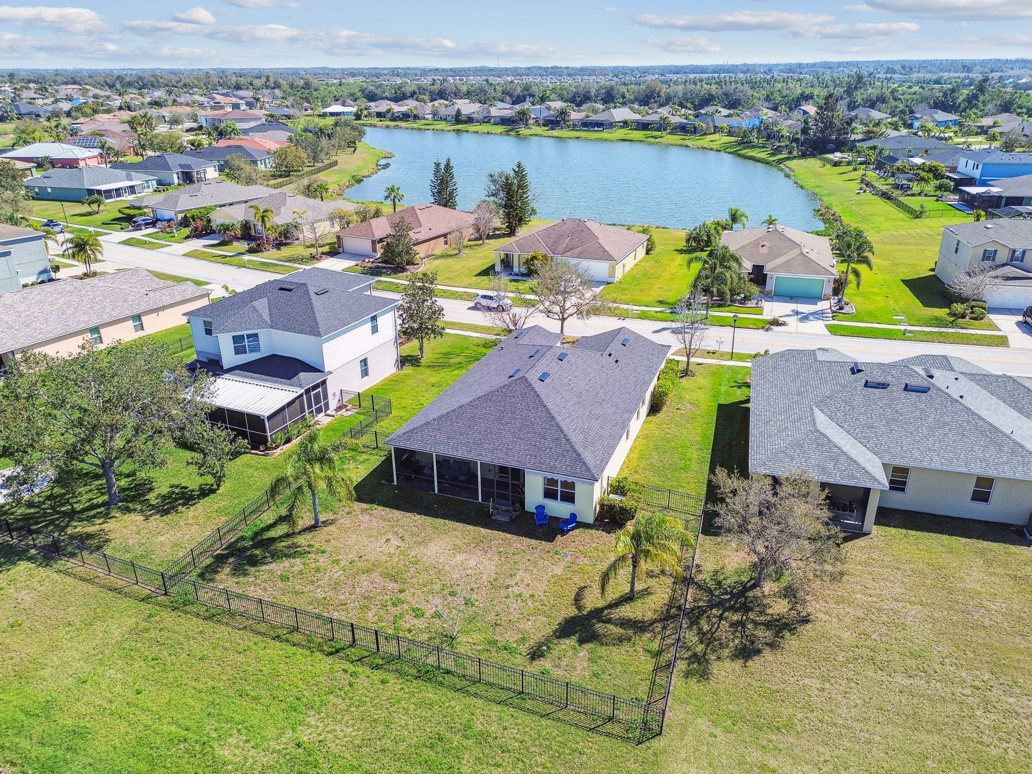 5108 Butterfly Shell Drive Apollo Beach, FL 33572 - Photo 2 of 46