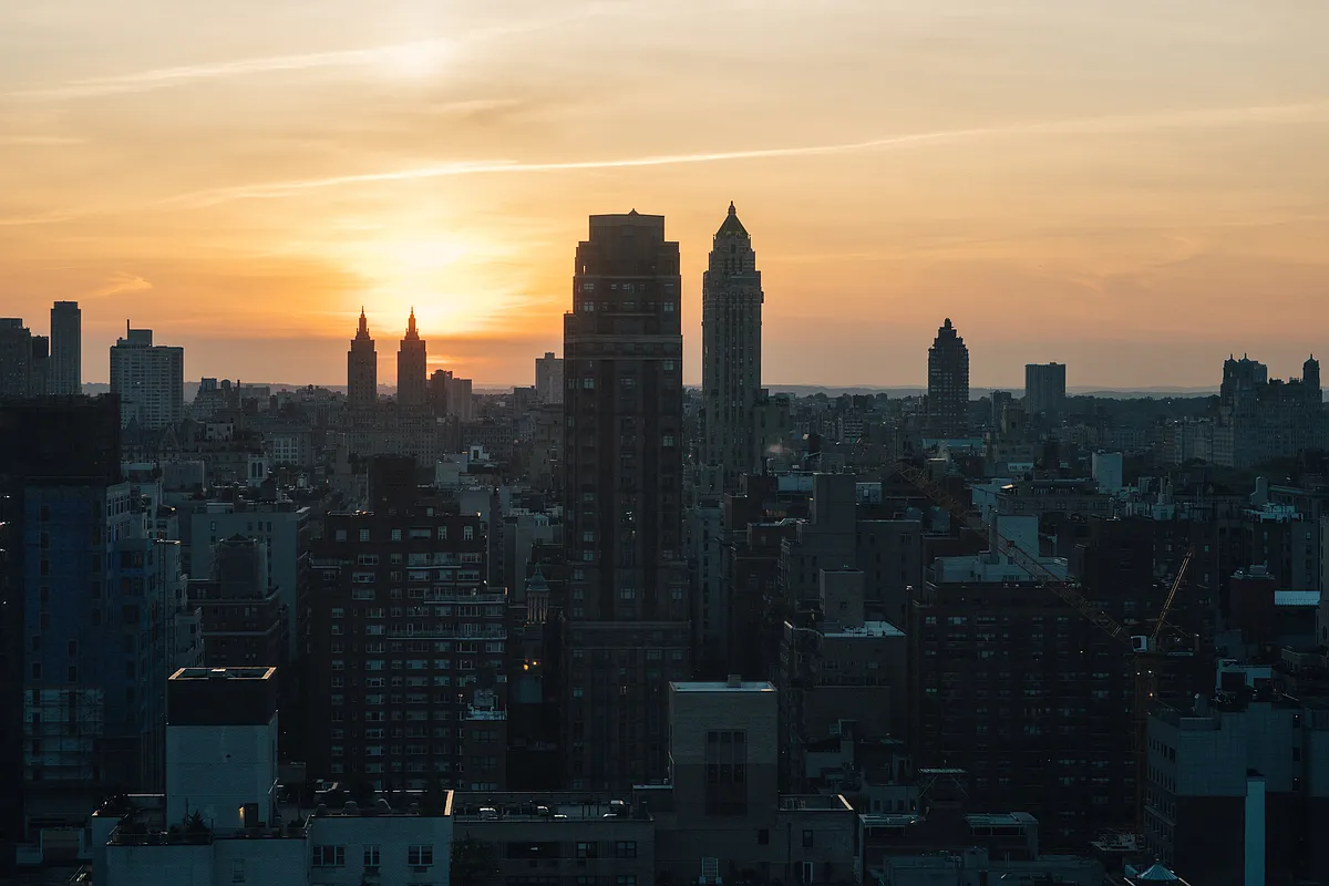 404 East 76th Street, Unit 30C Manhattan, NY 10021 - Photo 11 of 24 a view of a city with lots of residential buildings