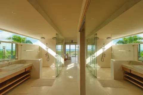 a view of a back yard of the house