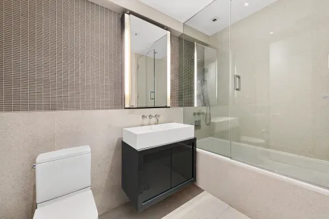 $1,150,000 | 300 East 23rd Street, Unit 5B | Gramercy