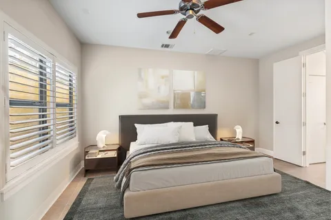 $749,999 | Rose Street, Houston, TX 77007