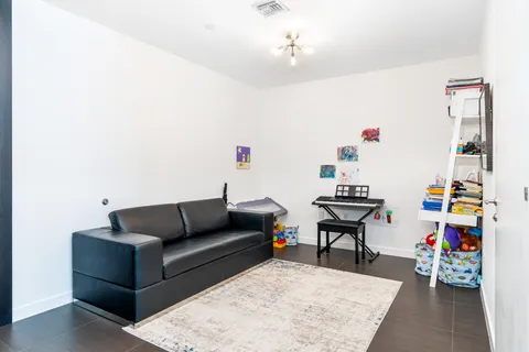 $975,000 | 200 Biscayne Blvd Way, Unit 4812, Miami, FL 33131