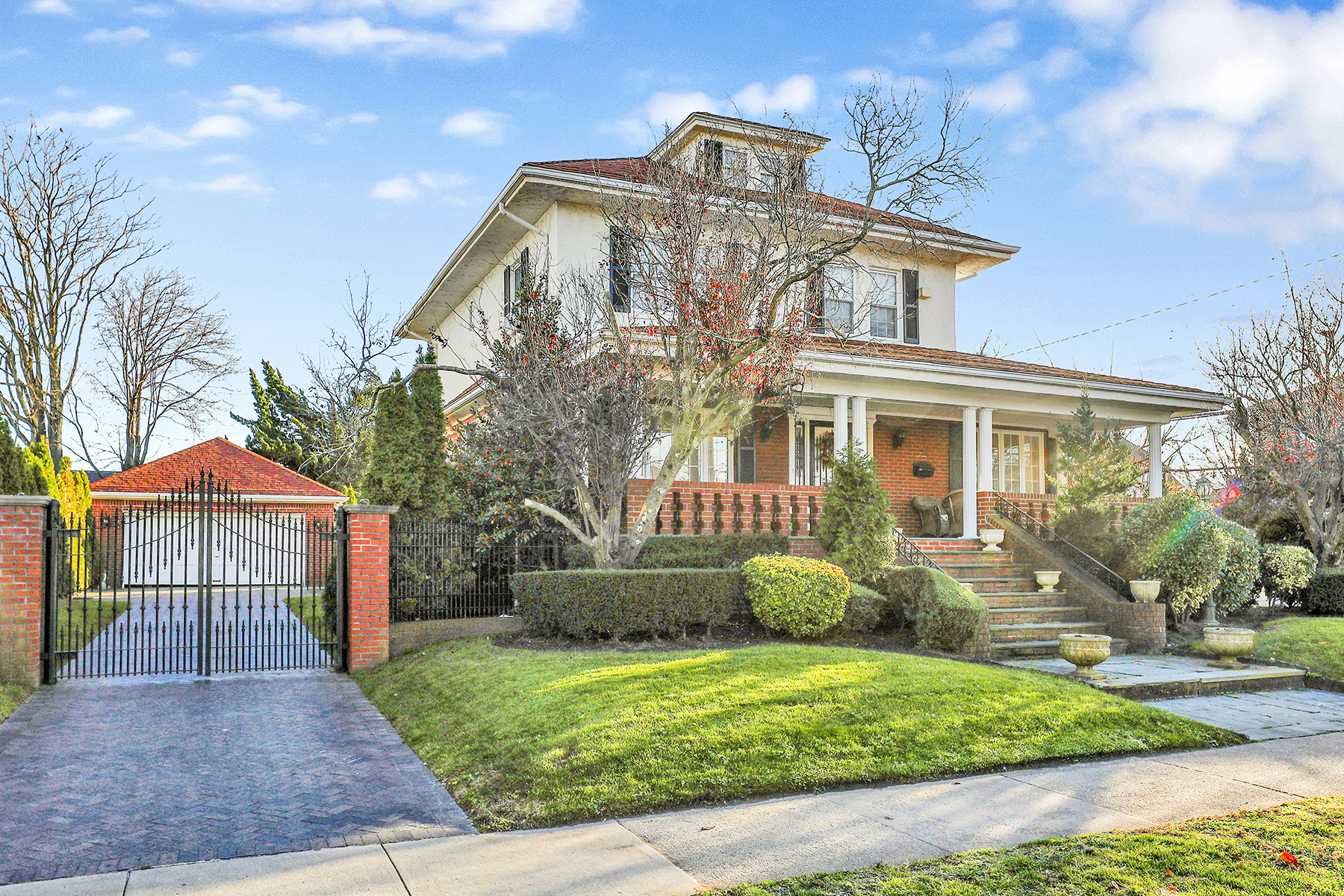 142-15 Newport Avenue Queens, NY 11694 - Photo 44 of 72 a view of a house with a yard