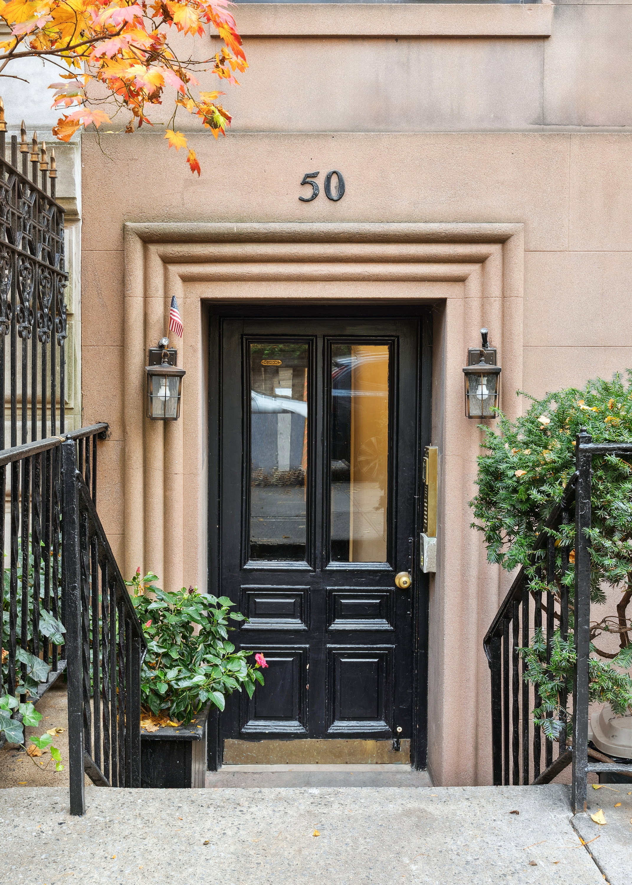 50 East 83rd Street, Unit 1R Manhattan, NY 10028 - Photo 11 of 12 front view of a house