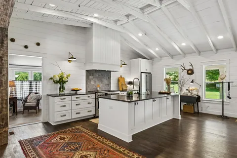 $1,579,000 | 8188 Shoals Branch Road, Primm Springs, TN 38476