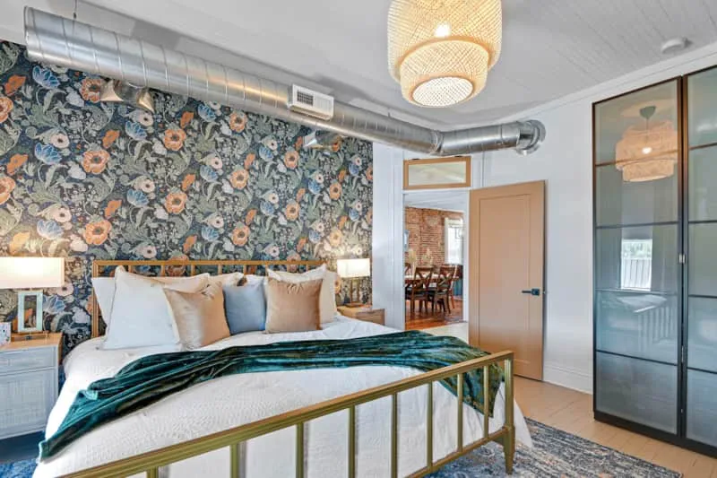 $465,000 | 510 Main Street, Wellsville, KS 66092