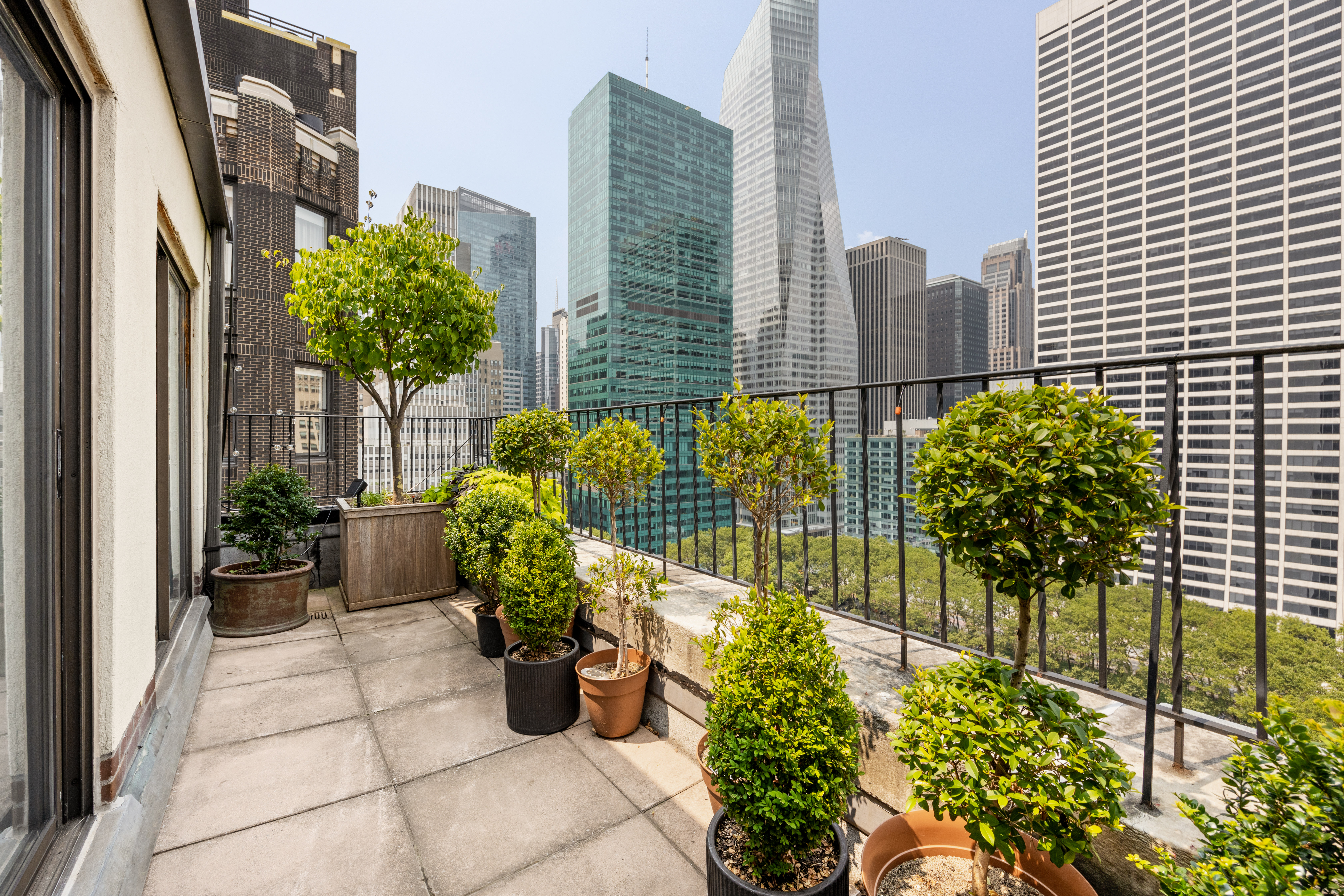 32 West 40th Street, Unit PHD Manhattan, NY 10018 - Photo 10 of 18