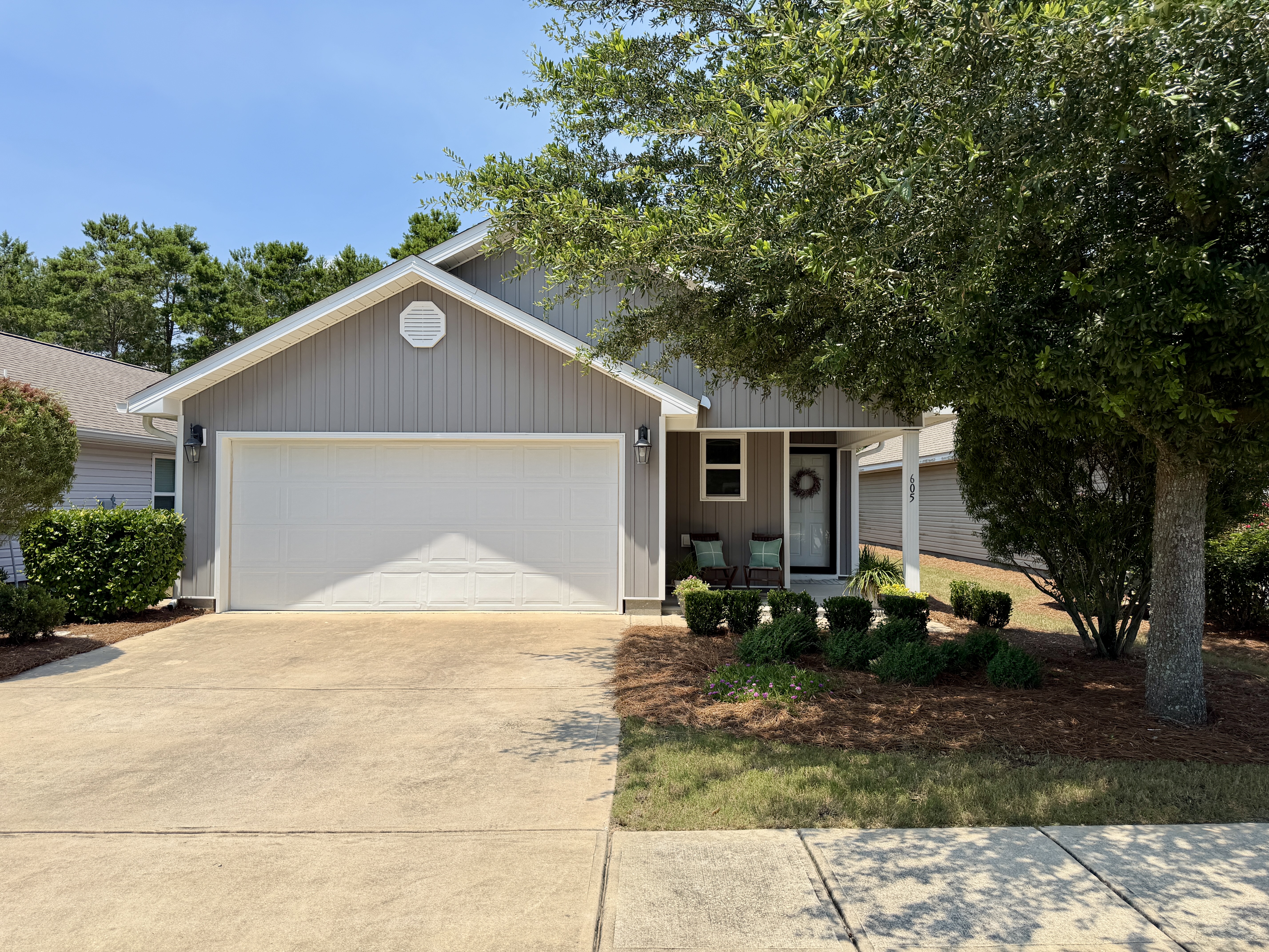 605 Earl Godwin Road Freeport, FL 32439 - Photo 2 of 25