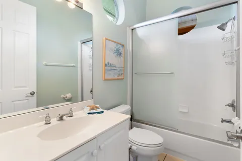 $995,000 | 27190 Driftwood Drive, Bonita Springs, FL 34135