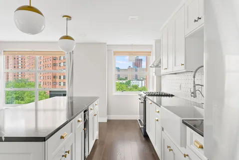 $539,000 | 80 La Salle Street, Unit 7B | Morningside Heights