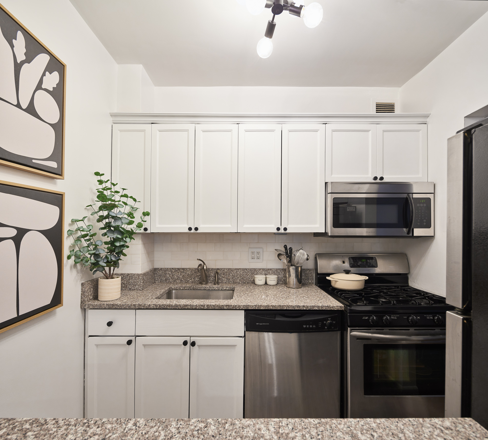 161 Remsen Street, Unit 4B Brooklyn, NY 11201 - Photo 4 of 9