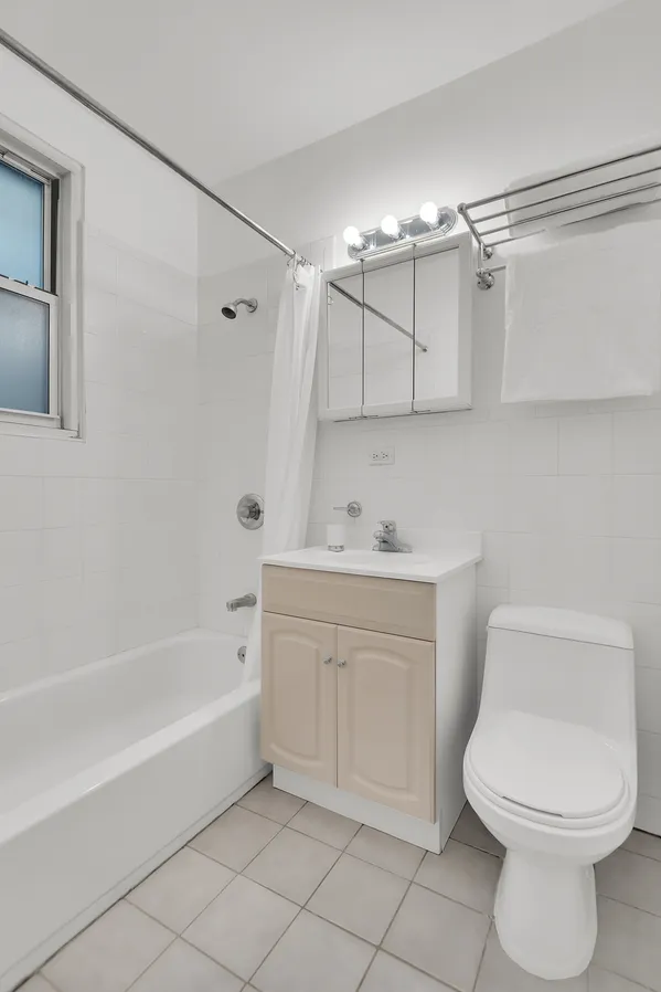 $395,000 | 352 West 12th Street, Unit 5B | West Village