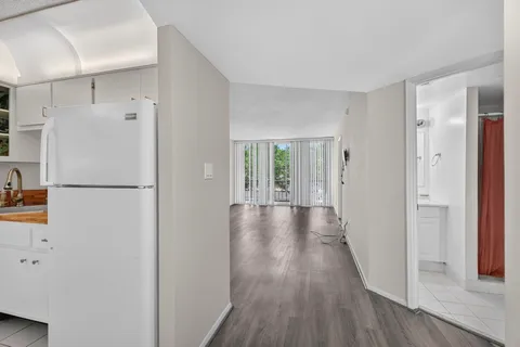 $225,000 | 4501 Northeast 21st Avenue, Unit 208, Fort Lauderdale, FL 33308