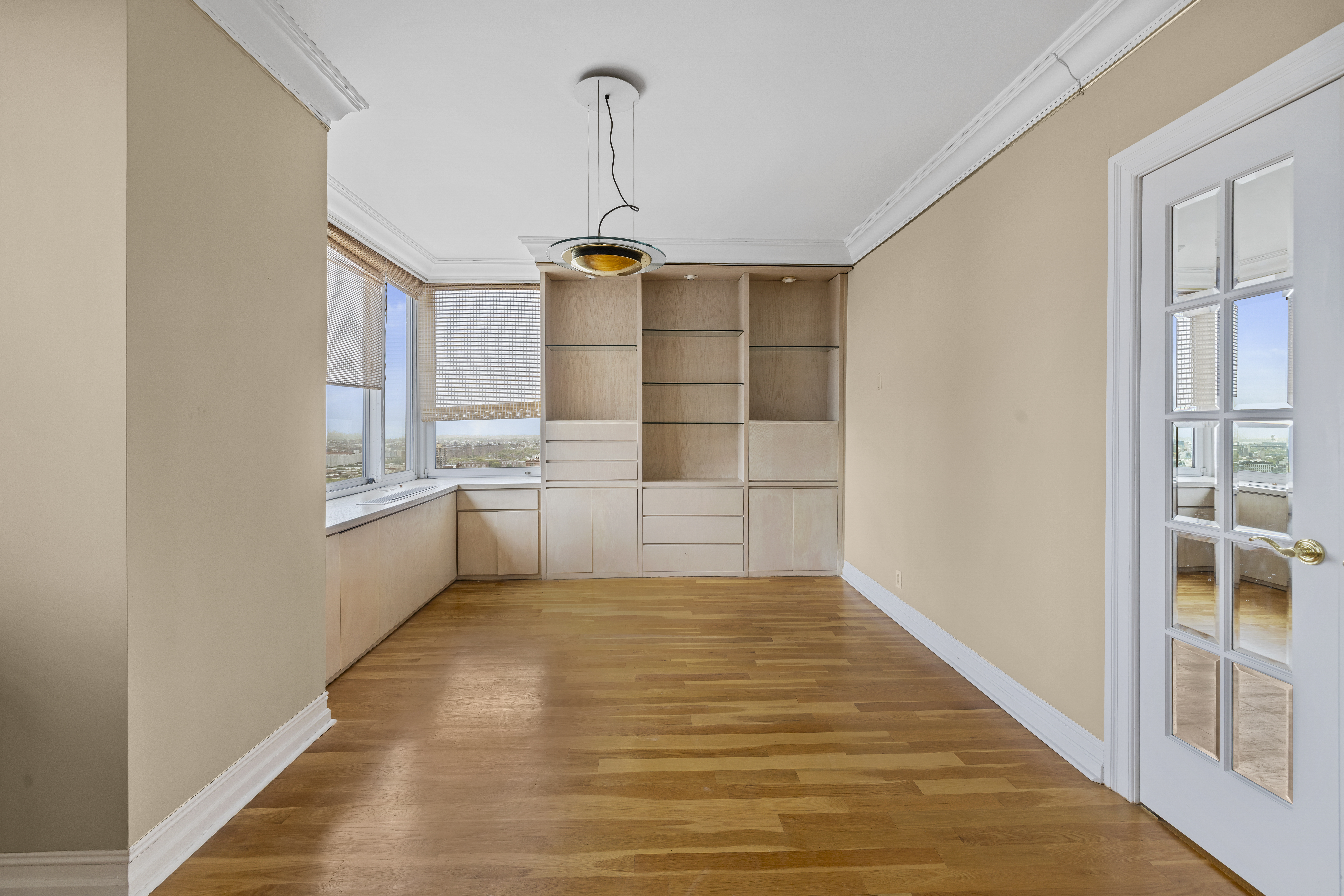 524 East 72nd Street, Unit 31AG Manhattan, NY 10021 - Photo 7 of 17 a view of a kitchen with a sink and dishwasher