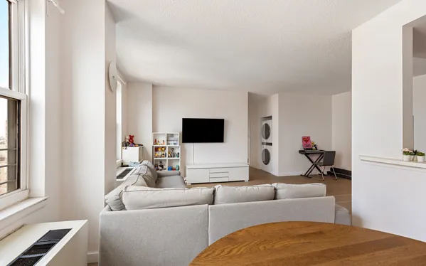 $5,000 | 60 Oceana Drive West, Unit 10A | Brighton Beach