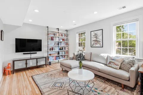 $1,100,000 | 500 H Street Southwest, Washington, DC 20024