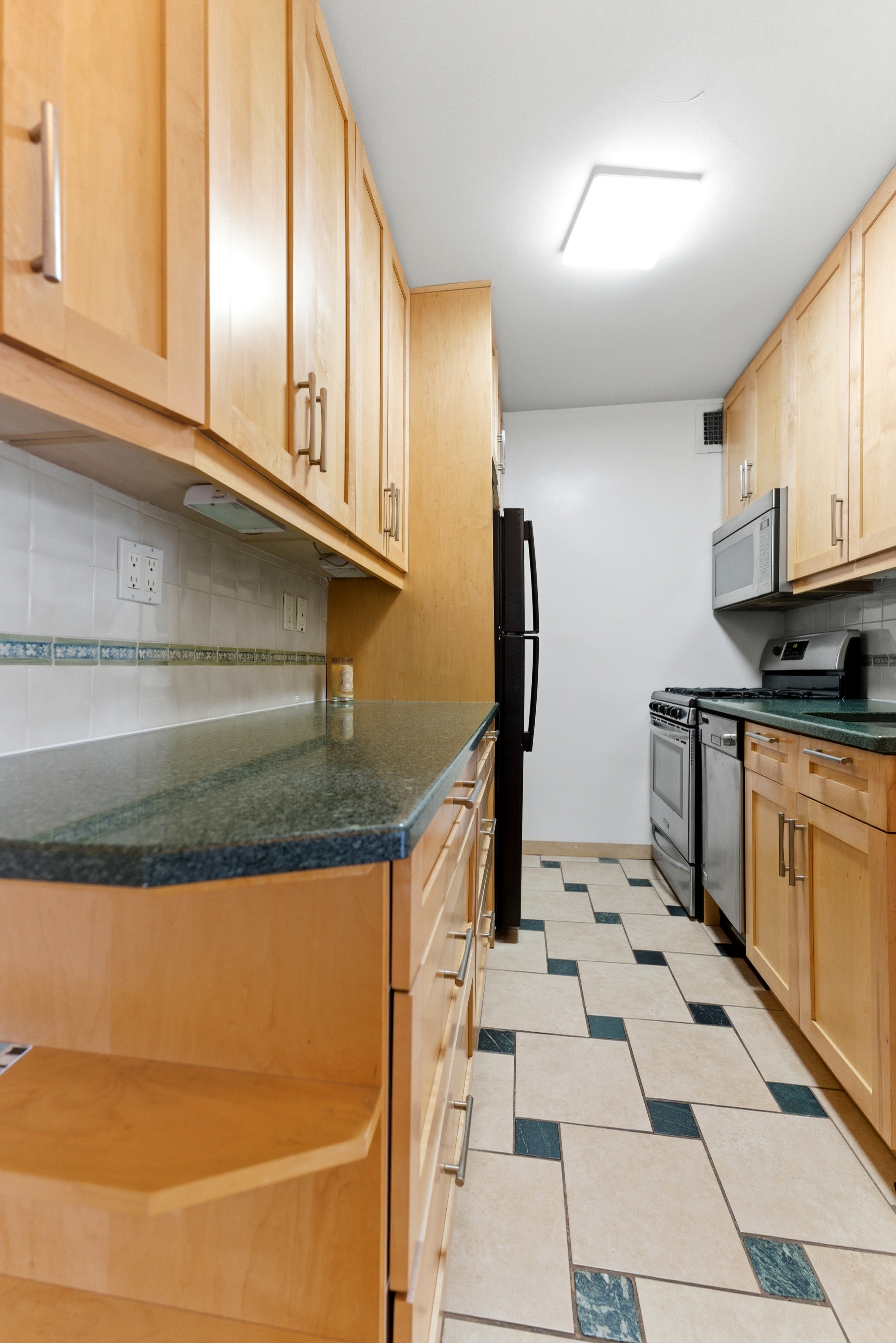 160 West End Avenue, Unit 26U Manhattan, NY 10023 - Photo 4 of 10