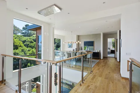 Contact Agent | 19 Toyon Lane, Sausalito, CA 94965