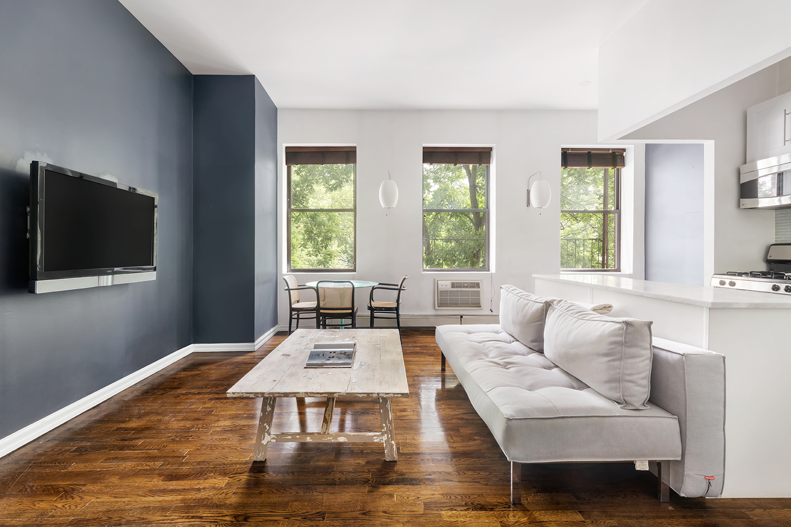 302 East 19th Street, Unit 1A Manhattan, NY 10003 - Photo 2 of 7