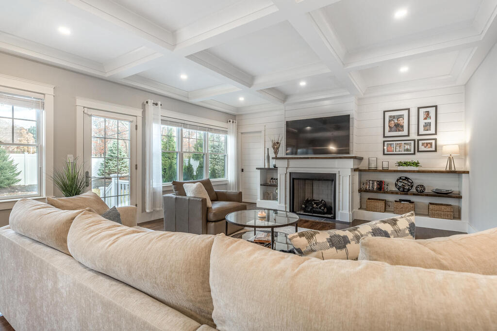 64 Valley View Road Waltham, MA 02452 - Photo 12 of 49