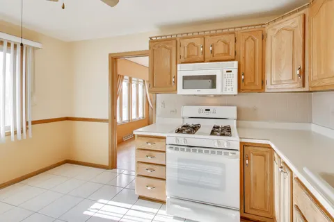 $499,900 | 8618 West Leland Avenue, Chicago, IL 60656