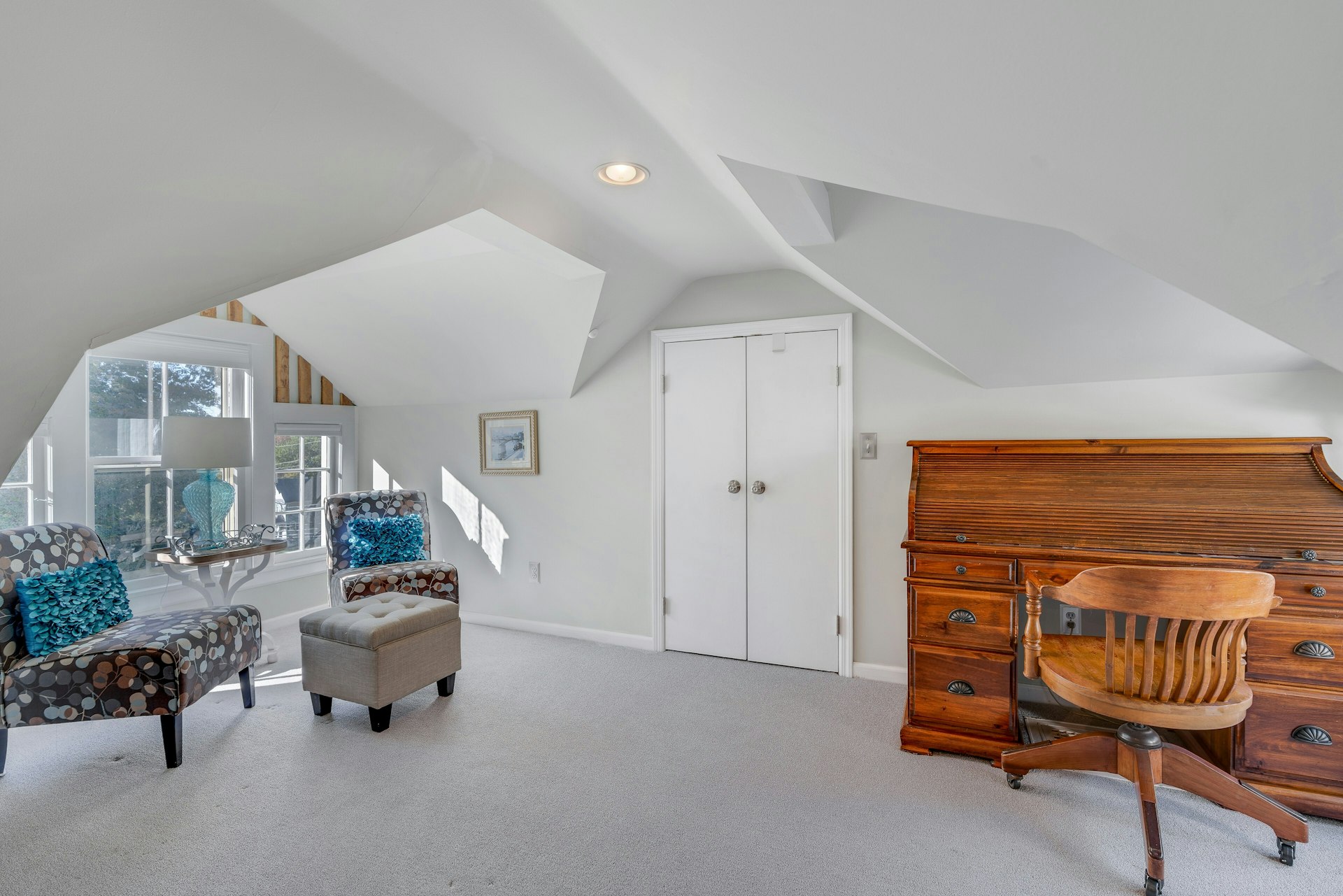 29 Evergreen Lane Watchung, NJ 07069 - Photo 39 of 54 a living room with furniture and a chandelier