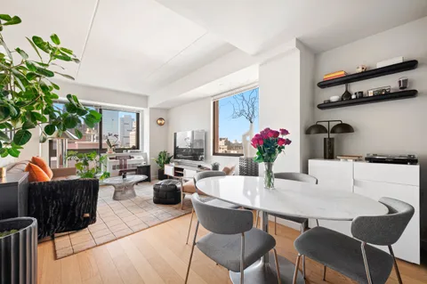$700,908 | 535 West 52nd Street, Unit 9B | Hell's Kitchen
