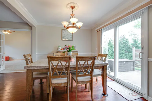 Contact Agent | 117 Annapolis Drive, Vernon Hills, IL 60061