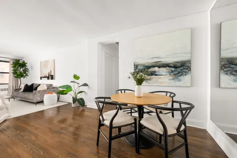 $1,125,000 | 140 7th Avenue, Unit 4M | Chelsea