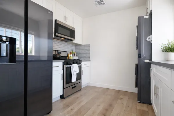 $1,450,000 | 7703 North Hollywood Way, Burbank, CA 91505