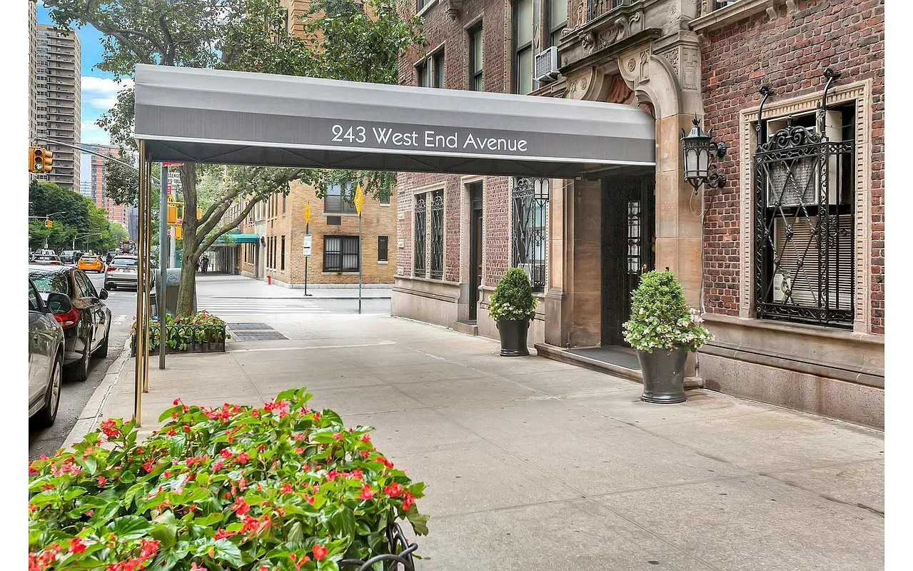243 West End Avenue, Unit 1104 Manhattan, NY 10023 - Photo 7 of 10 front view of a building with a porch