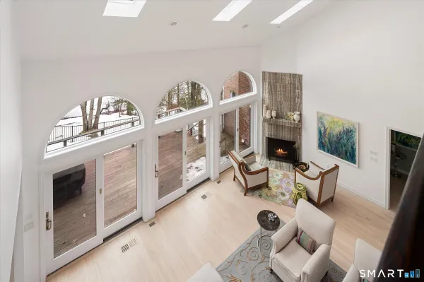 $2,495,000 | 215 South Lake Drive, Stamford, CT 06903