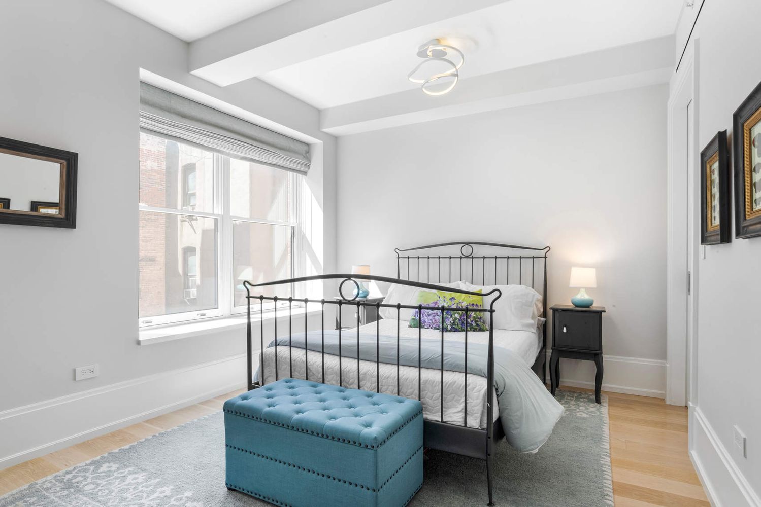 182 West 82nd Street, Unit 4E Manhattan, NY 10024 - Photo 15 of 25 a bedroom with a bed and window