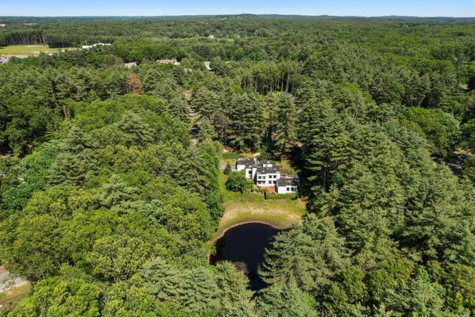 336 Deacon Haynes Road Concord, MA 01742 - Photo 4 of 5 Gallery Image 4