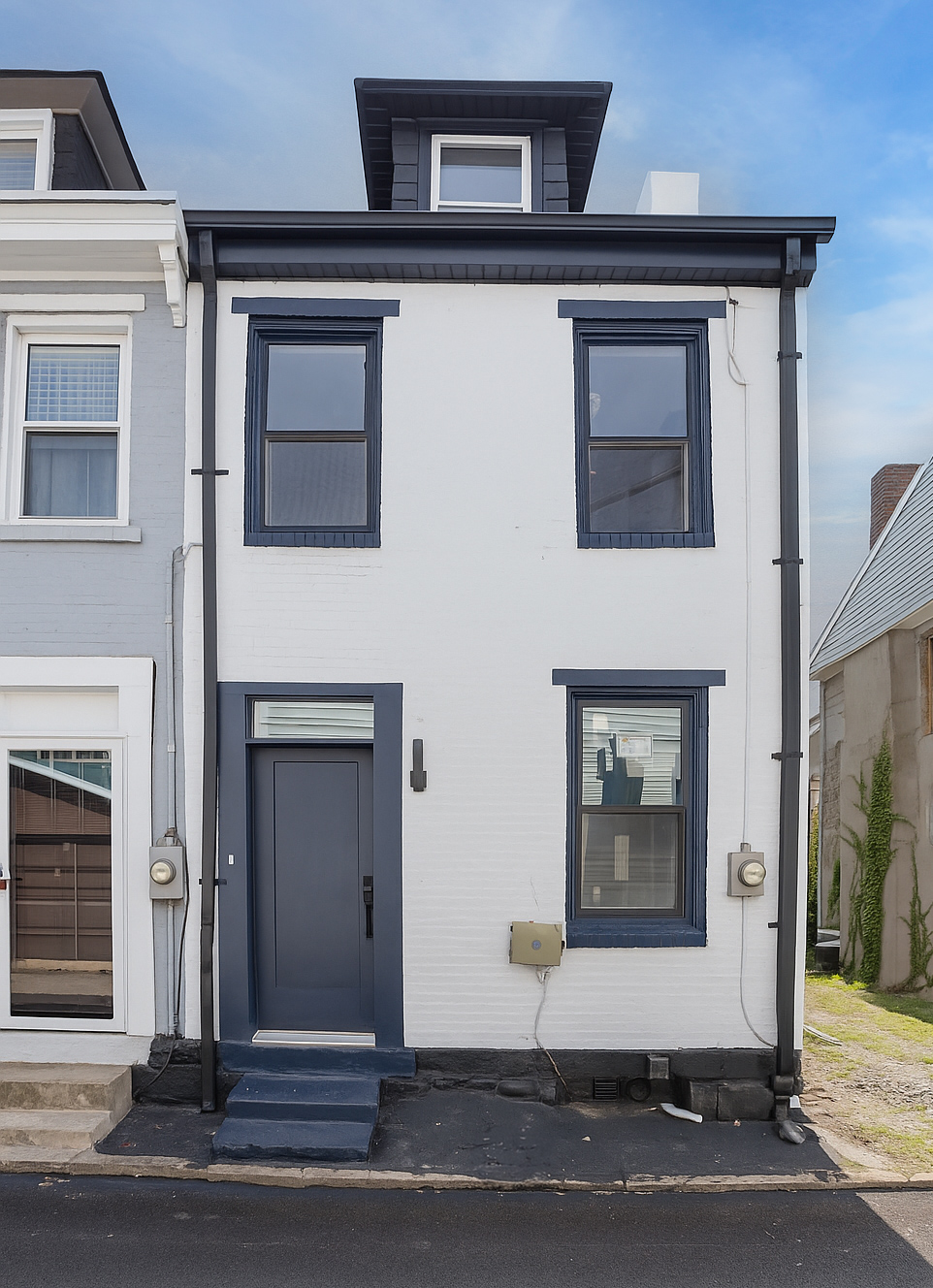 5162 Natrona Way Pittsburgh, PA 15201 - Photo 1 of 16