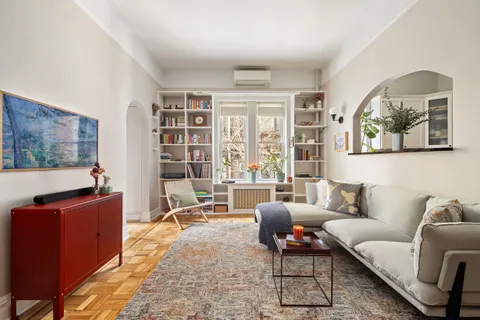 $795,000 | 670 President Street, Unit 1C | Park Slope