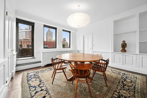 $2,995,000 | 12 Beekman Place, Unit PHA | Midtown East
