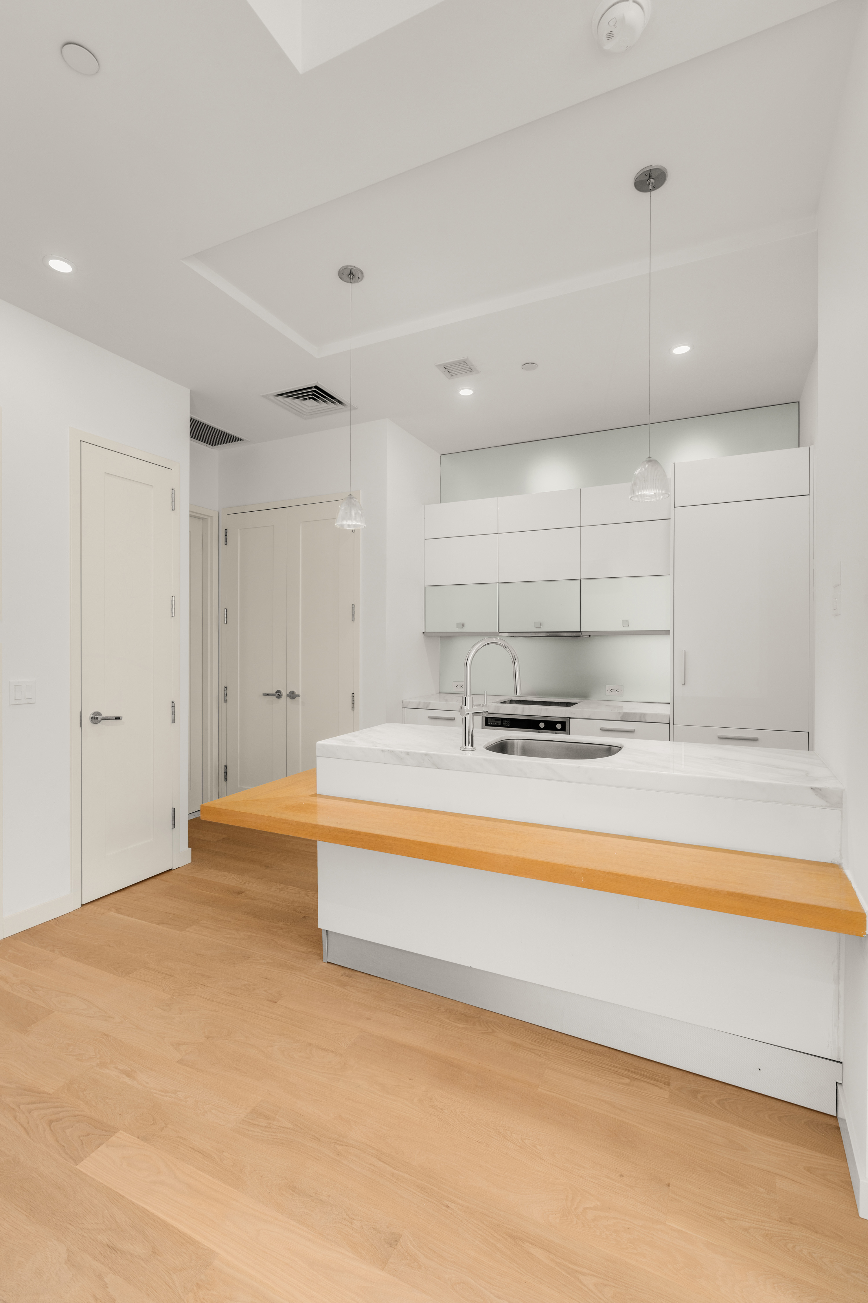 11 East 36th Street, Unit 503 Manhattan, NY 10016 - Photo 5 of 17 a spacious bathroom with a tub and shower