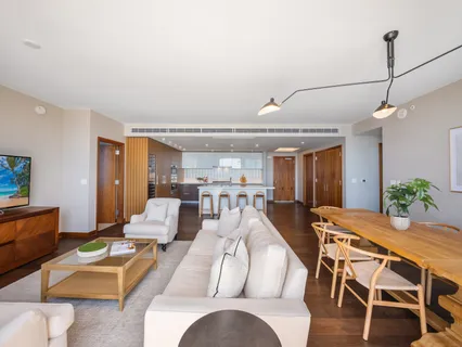 $3,495,000 | 1555 Kapiolani Boulevard, Unit 2002, Honolulu, HI 96814