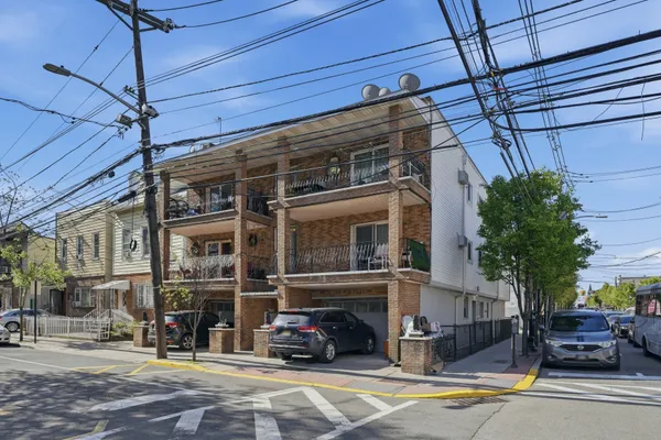 $2,250,000 | 325 39th Street, Union City, NJ 07087