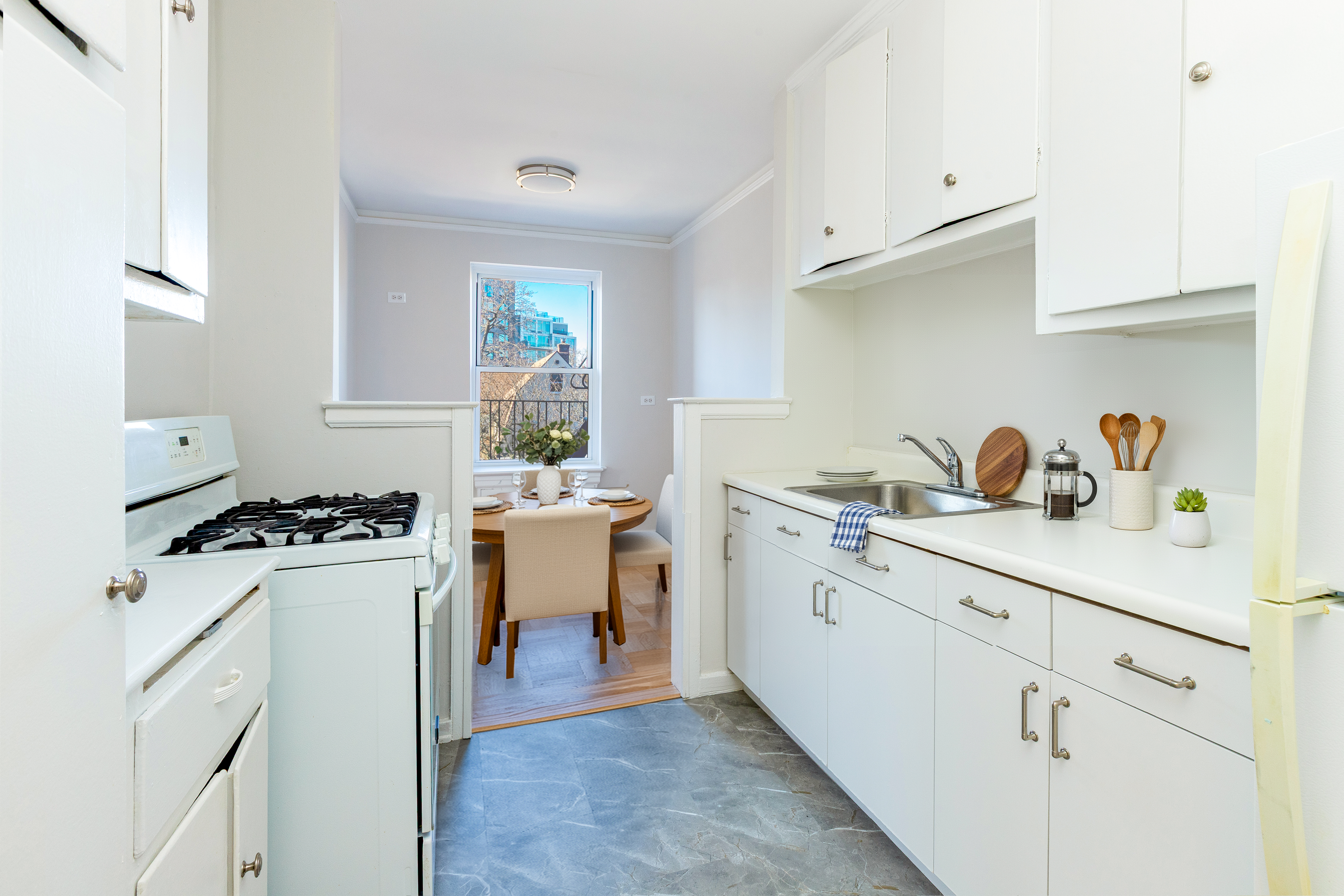 474 West 238th Street, Unit 4I Bronx, NY 10463 - Photo 4 of 20