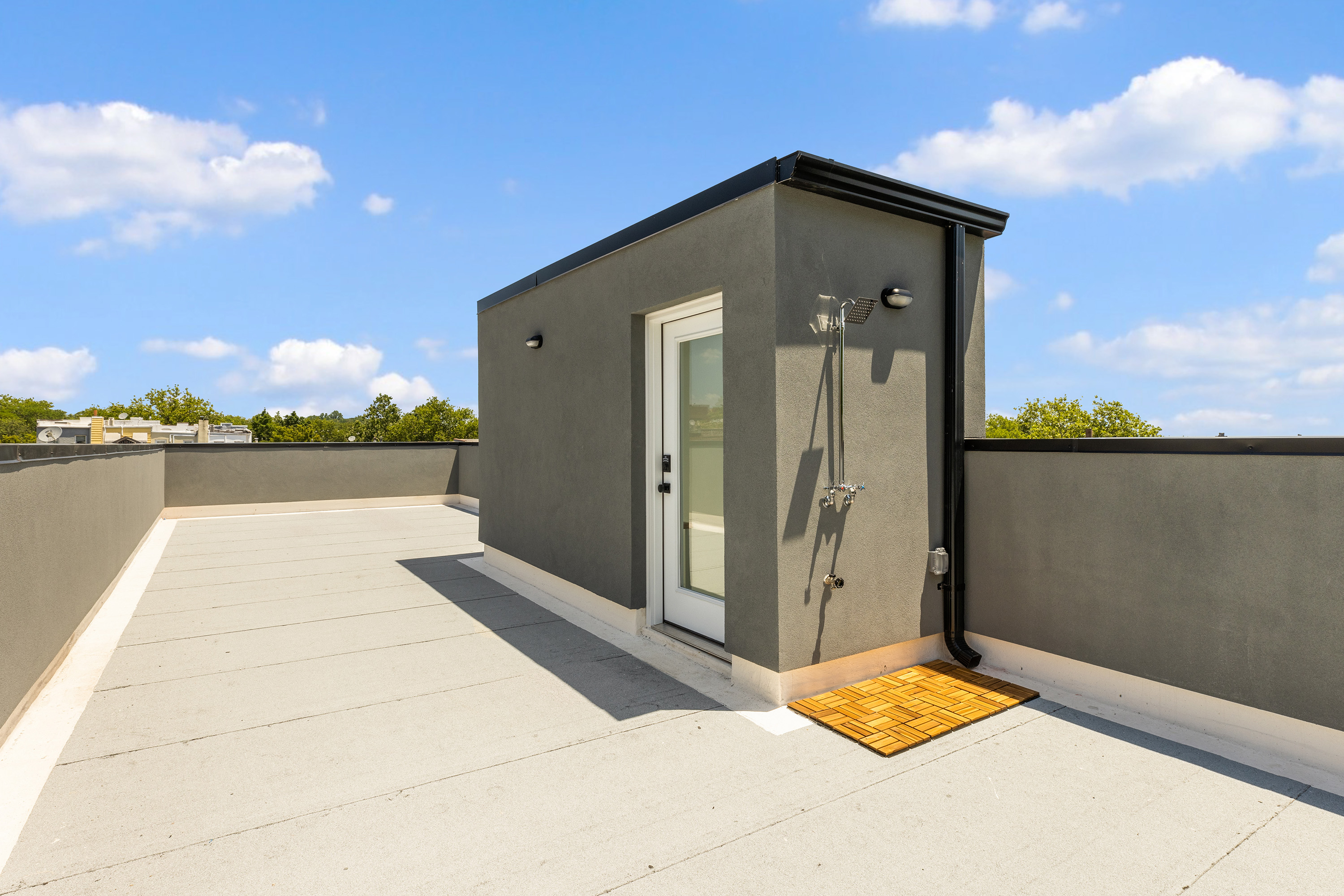 578 20th Street Brooklyn, NY 11218 - Photo 19 of 28 a front view of a house with a yard