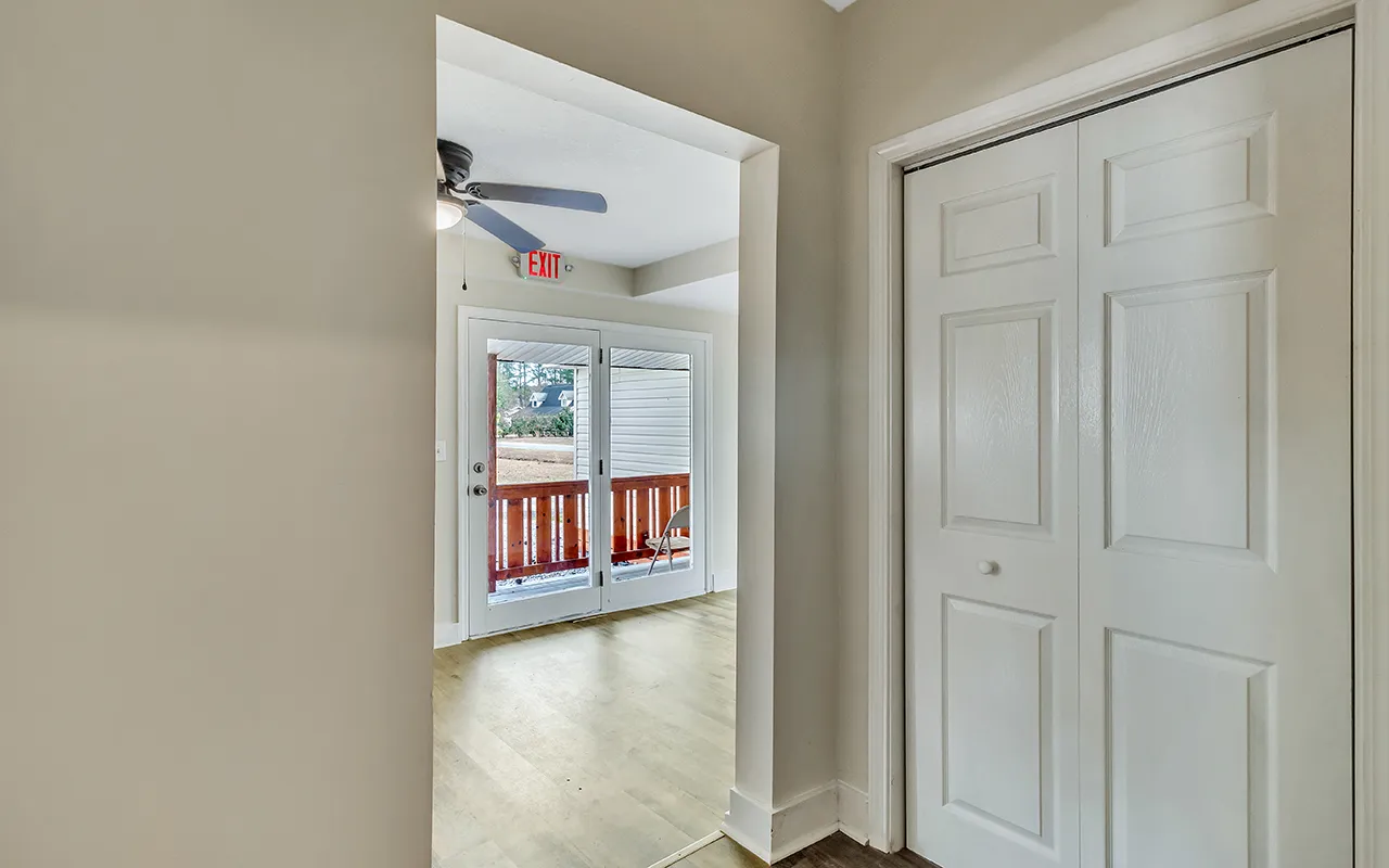 $4,268 | 406 Highway 80, Unit A, Bloomingdale, GA 31302