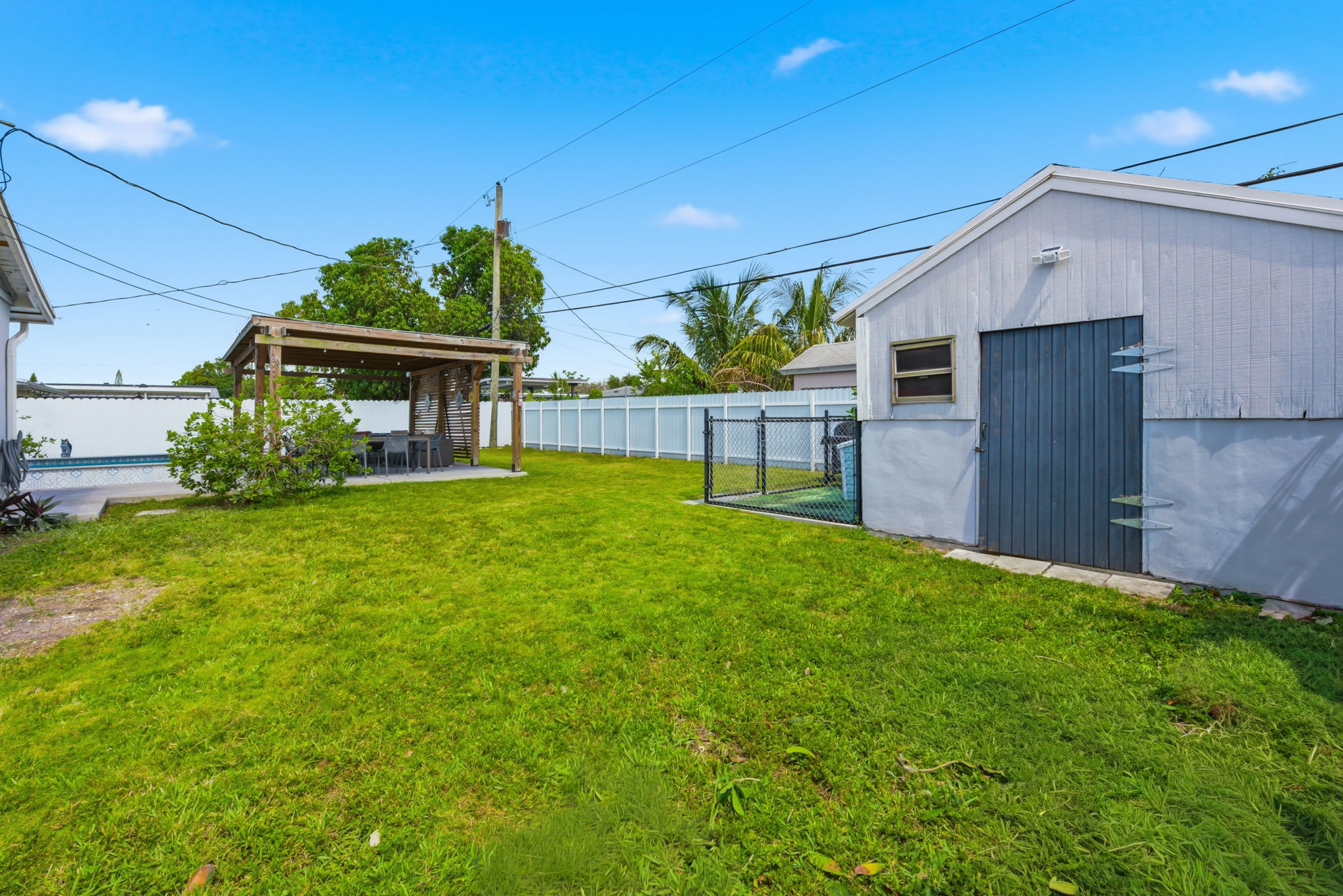 9955 Southwest 215th Street Miami, FL 33189 - Photo 12 of 16