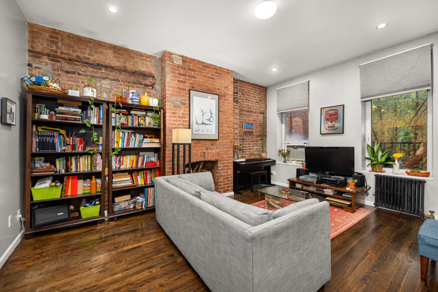$3,300 | 370 Myrtle Avenue, Unit 2 | Fort Greene