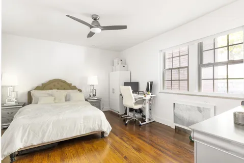 $1,050,000 | 1490 Beacon Street, Unit 4, Brookline, MA 02446