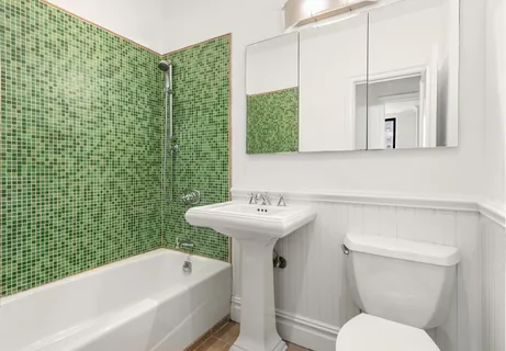 $1,295,000 | 3 Hanover Square, Unit 17C | Financial District